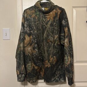 Sasquatch camo fleece turtleneck size medium